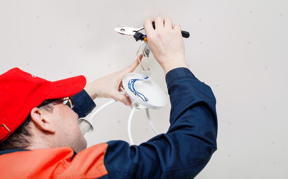 électricien urgence Paris 12
